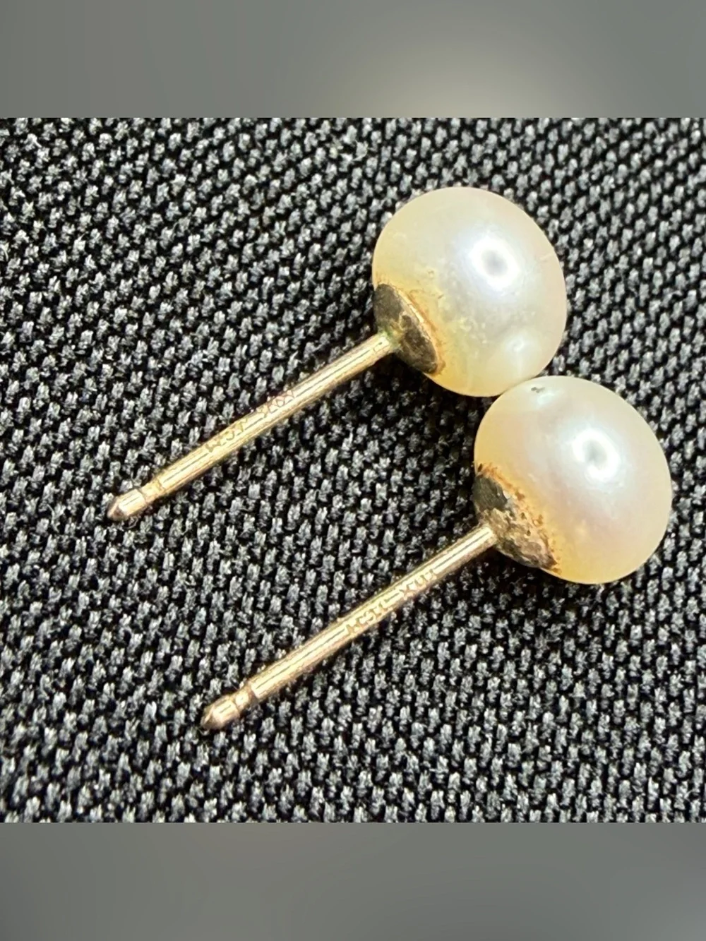 Vintage Pearl & 10k Gold Stud Earrings Coastal Grandma VTG Retro Classic Elegant